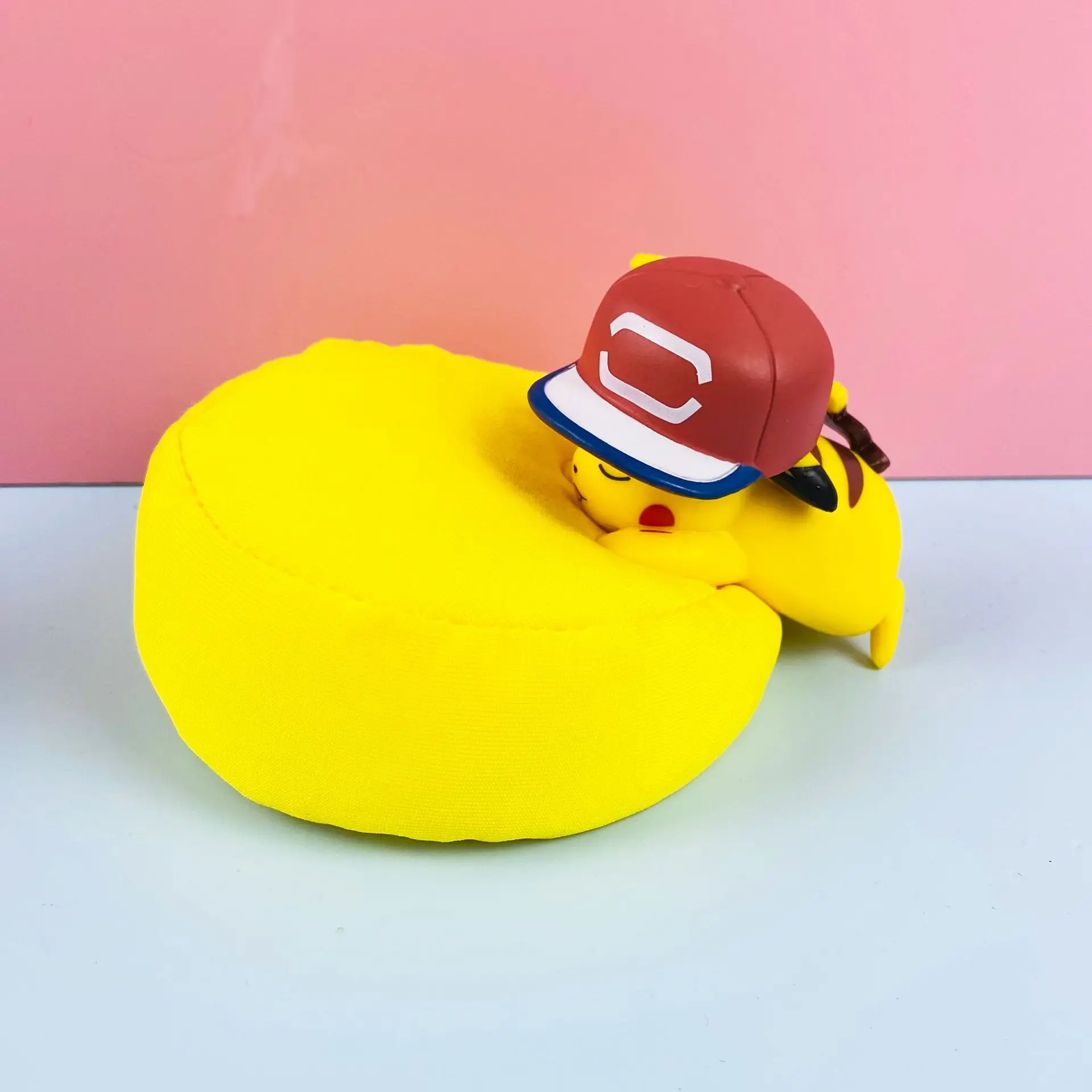 Poke Mon Squirtle Charmander Scene Boxed Action Figure Pika Chu Sleeping Pokemoned Series Trend Blind Box