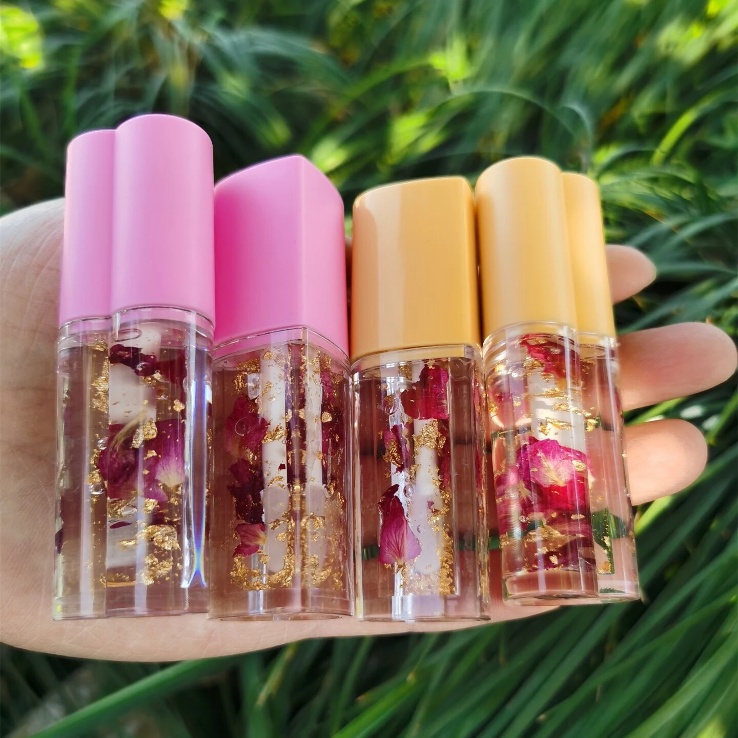  2021 24K gold and rose Lipgloss Oil Base Custom Flower Wholesale Heart Tube Private Label Vendors Honey Lip Plumping