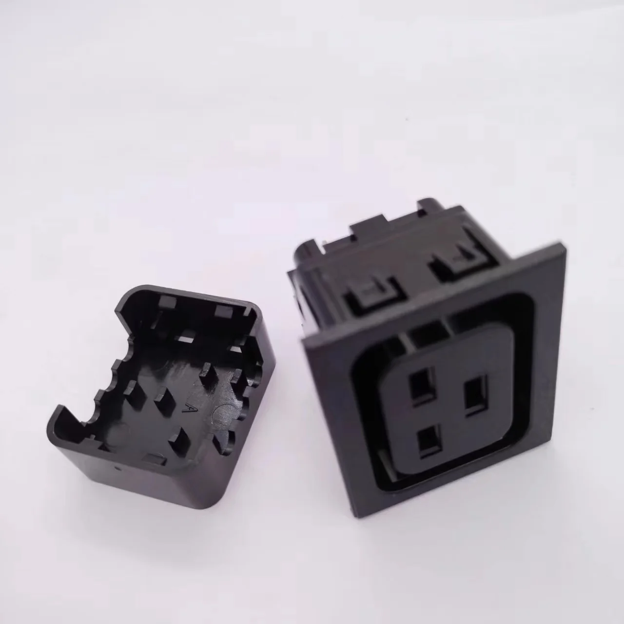 20A 250V IEC 320 C19 AC power socket desktop socket pdu socket