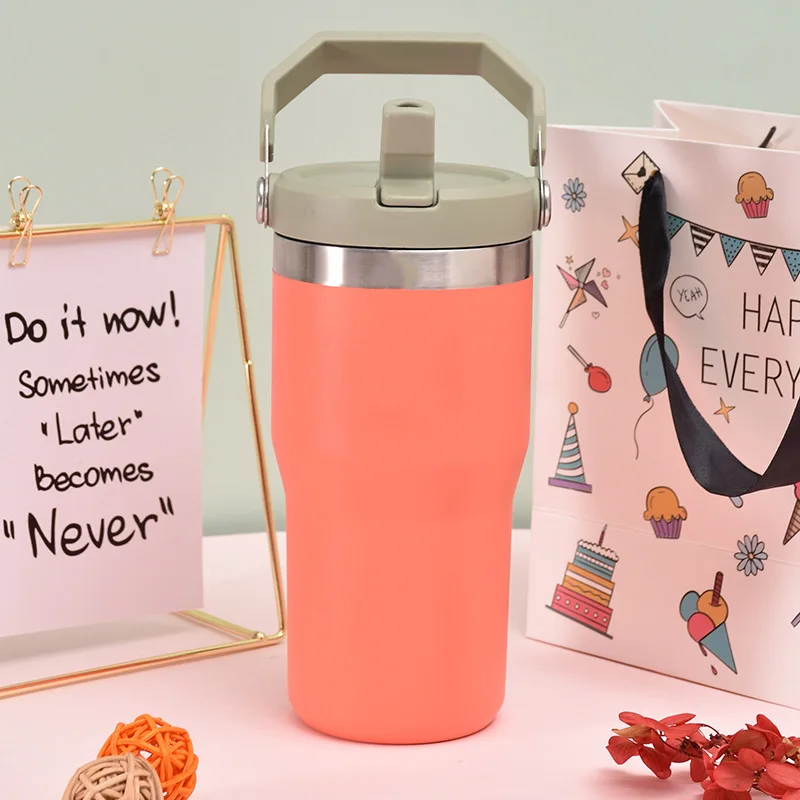 Large capacity stainless steel car cup Ice King cup 20oz  Portable Double-Wall Glass Mugs with Lid Straw for Water Wine