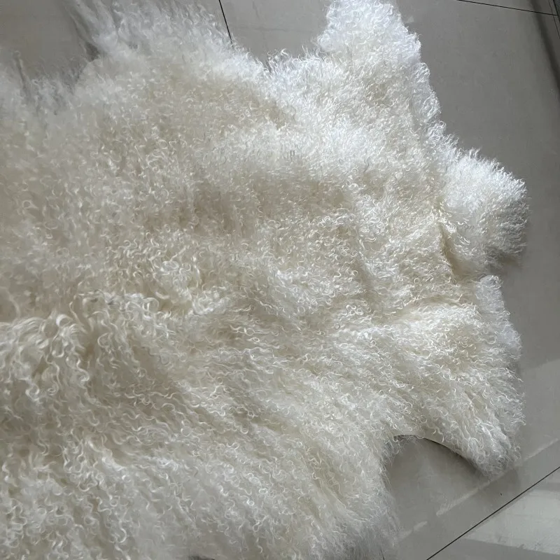 Natural curly wool classic ivory color Mongolian lamb skin rugs best quality real lamb fur Tibetan lamb skin rug for home