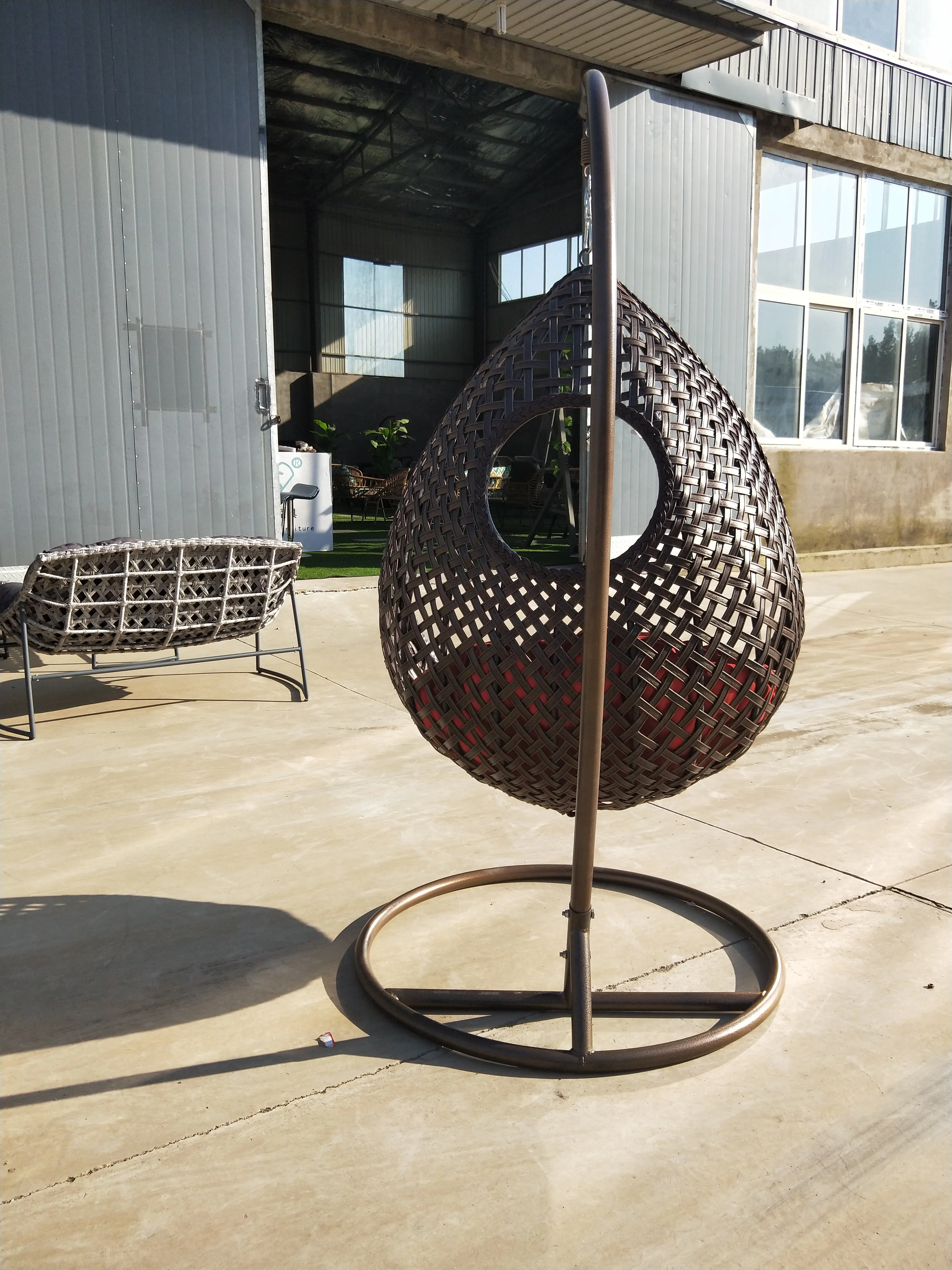 Indoor Outdoor Acrylic Modern Hanging Swing Chair Bamboo Patio Rattan Wicker Egg Swing Clear Chair Cheap