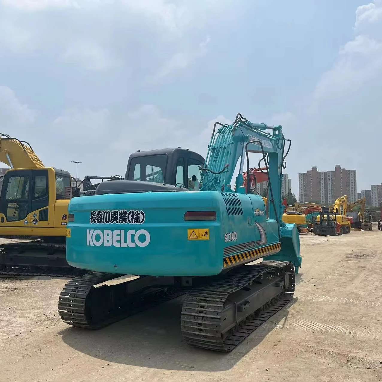 used Kobelco sk140-8 excavator/ Kobelco excavator sk140 sk200-8 sk210 sk125sr sk75 sk60 for sale