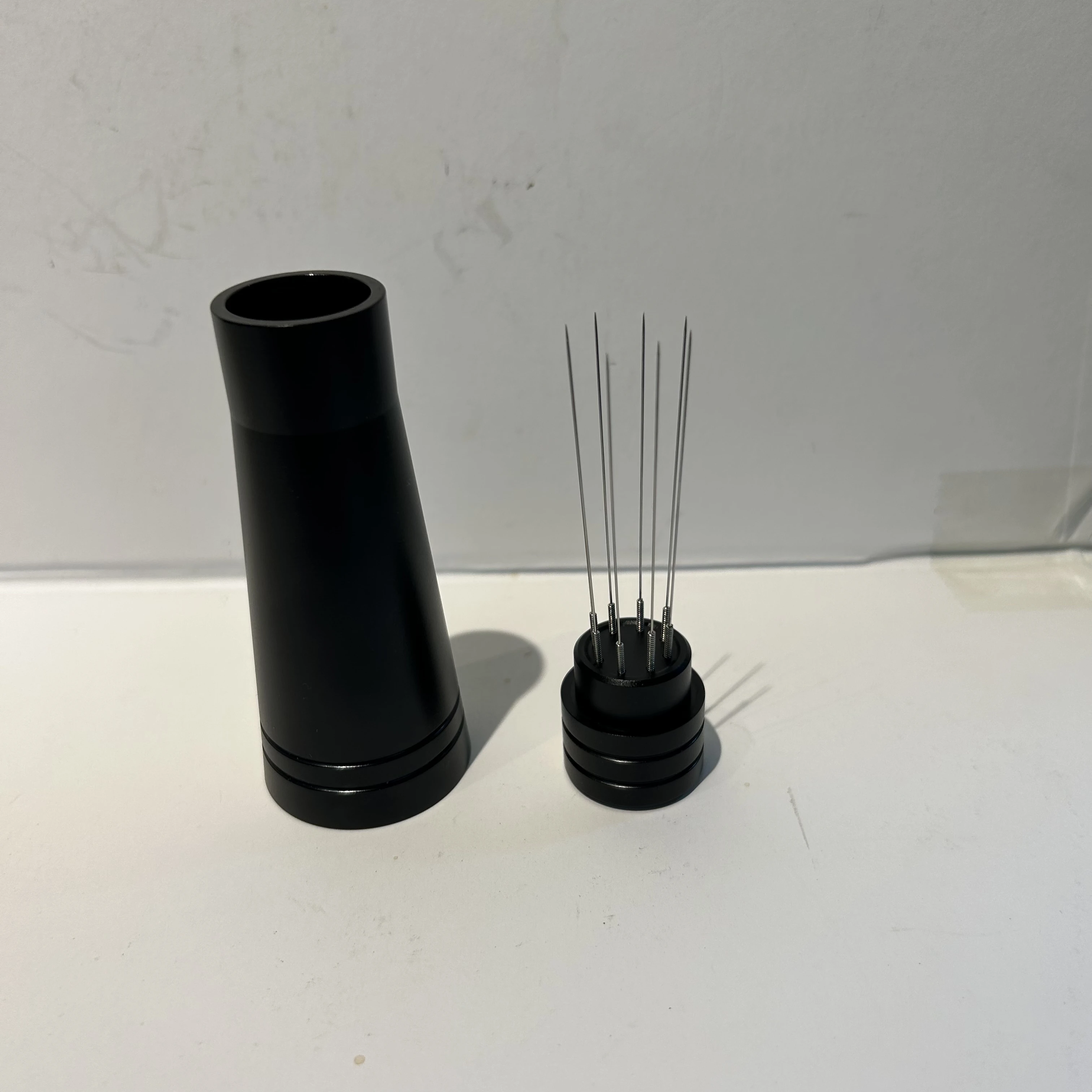 WDT Tool Espresso Distribution Tool Aluminum Alloy Espresso Tamper 0.35mm 8 Needles Espresso Coffee Stirrer with Extra 4 Replace