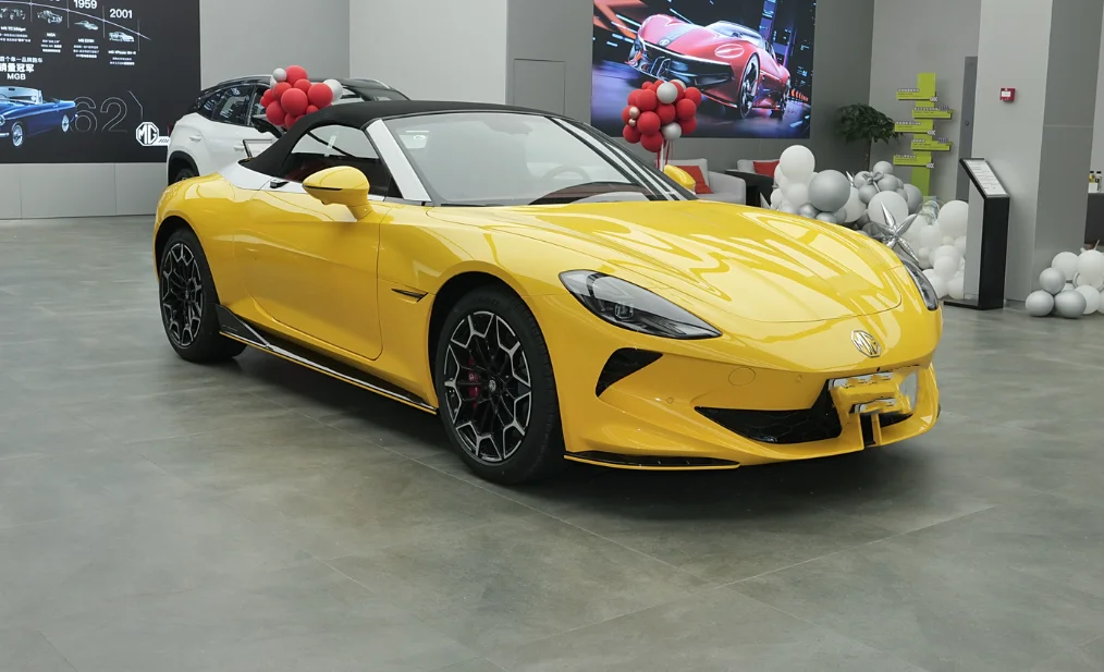 Продаваемый Roadster Cyberster 2024 501 км mg электродвигатель для продажи Подержанный ev car