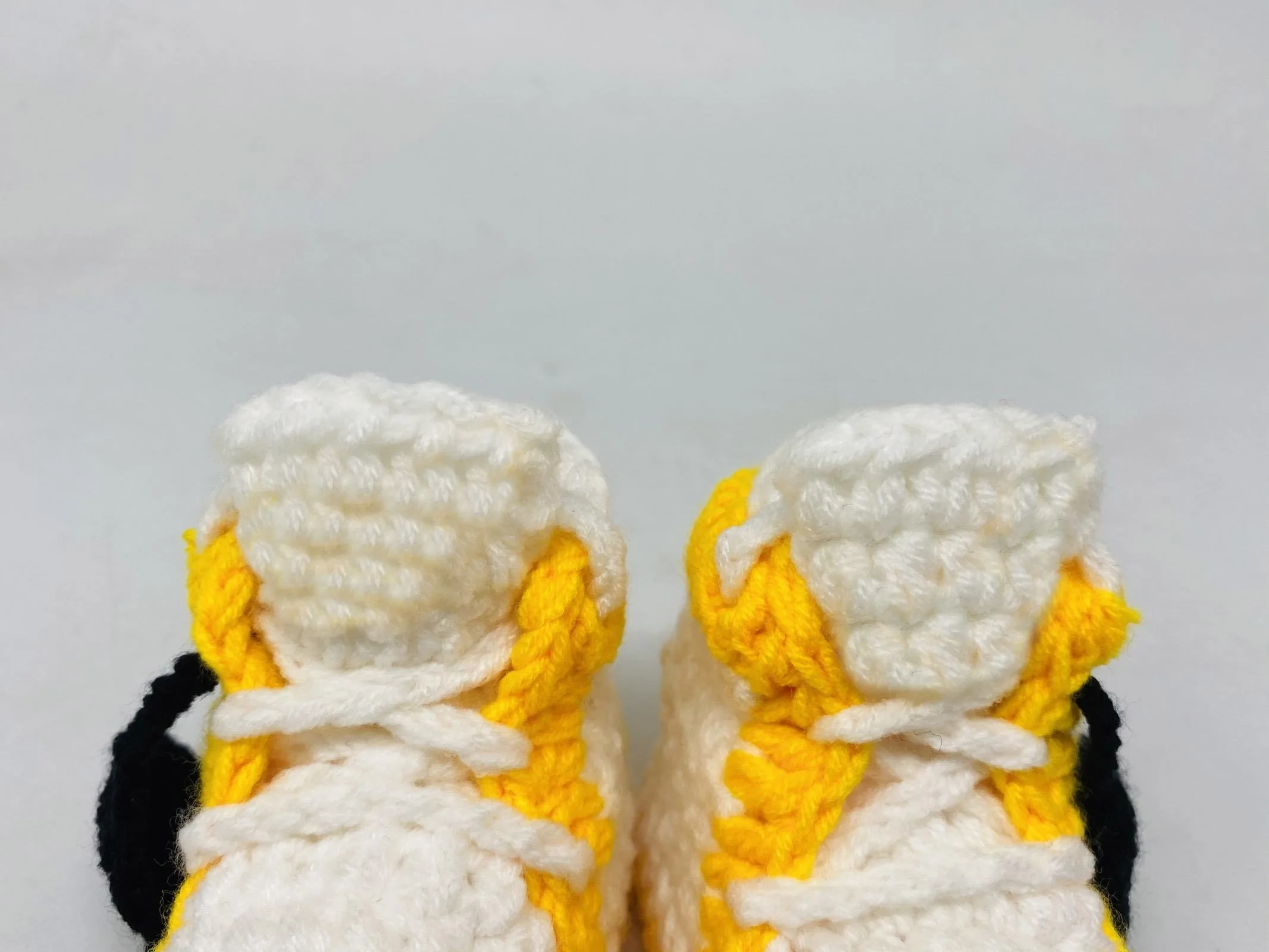 
OEM service new design yellow crochet sneakers four season indoor wear infant cotton crochet handmade newborn baby shoes 