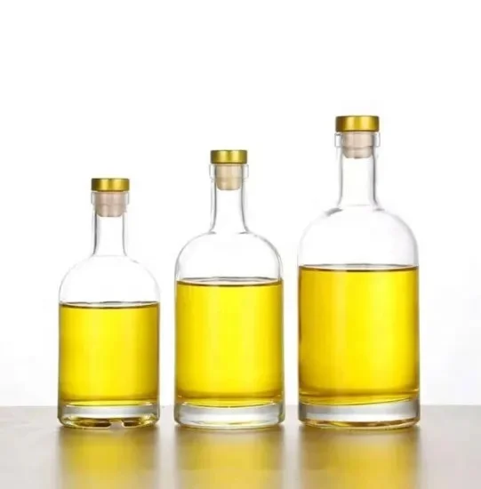 Custom your logo on bottle vodka bottle 500ml 700ml 750ml glass bottle for whiskey/liquor/wine