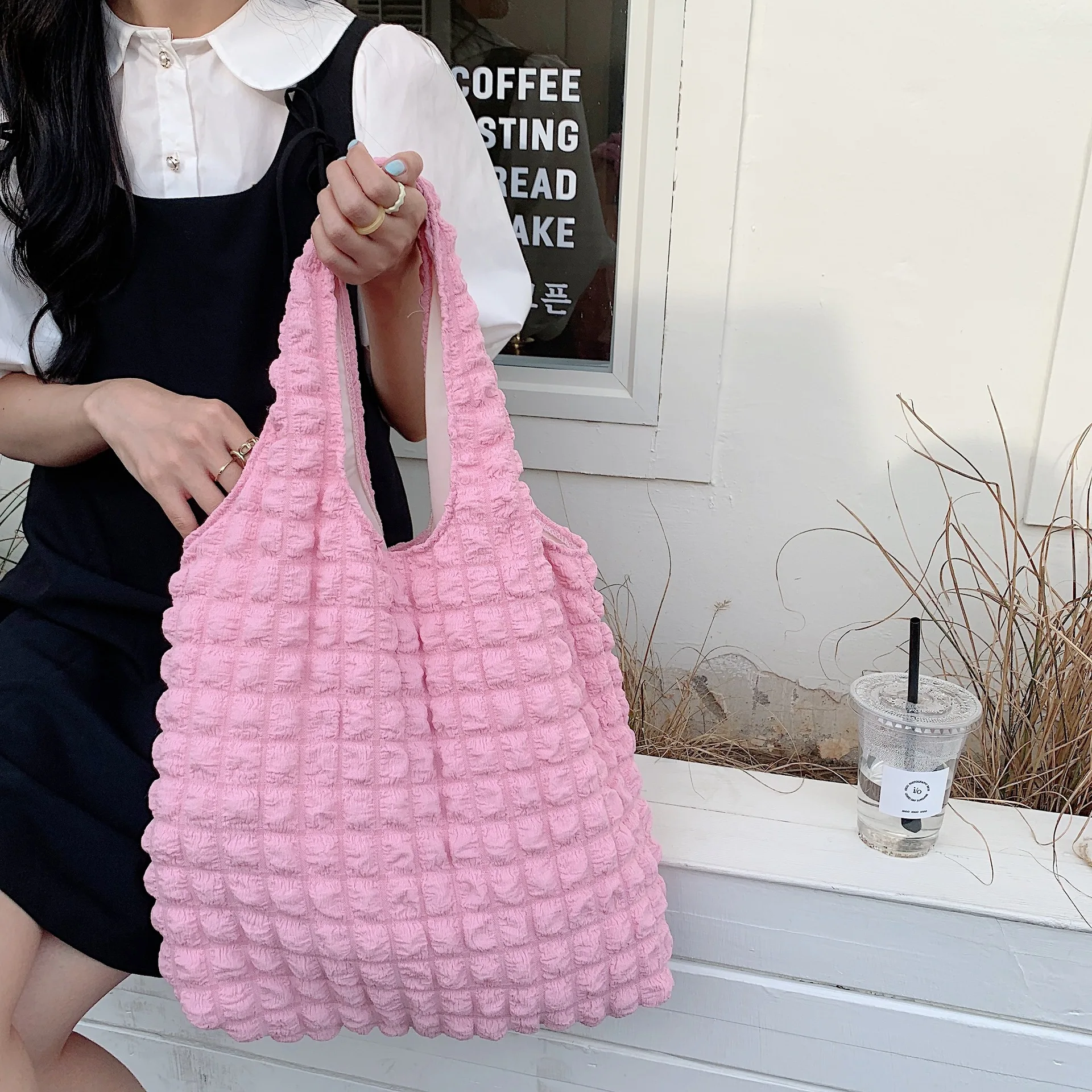 Plain puffer bubble shoulder handbag tote bags with custom printed logo pink trendy handbags hot selling summer 2024