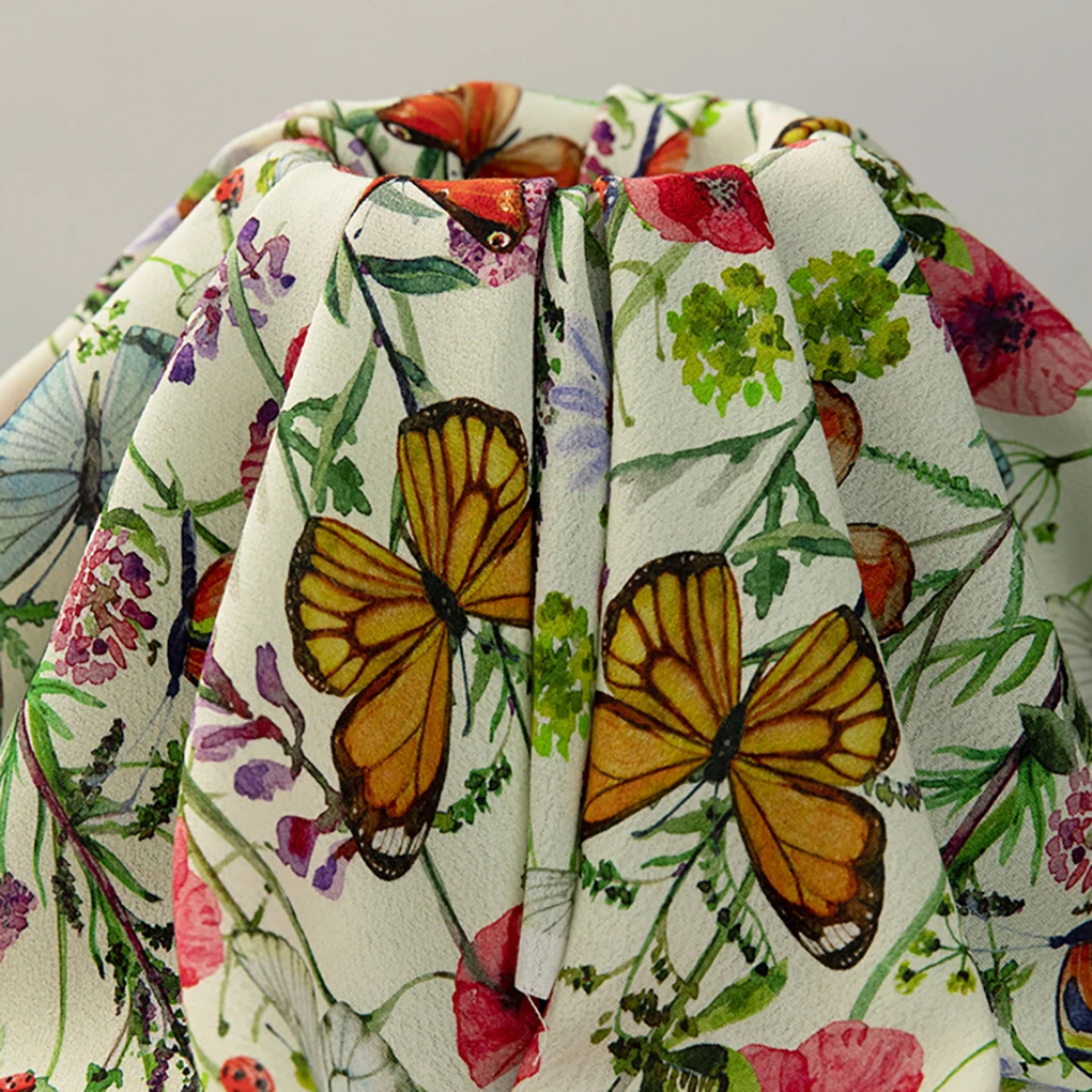 Digital Printed Botanical Watercolor Butterfly Pattern 55% Viscose 45% Rayon Challis Crepe Fabric for Women