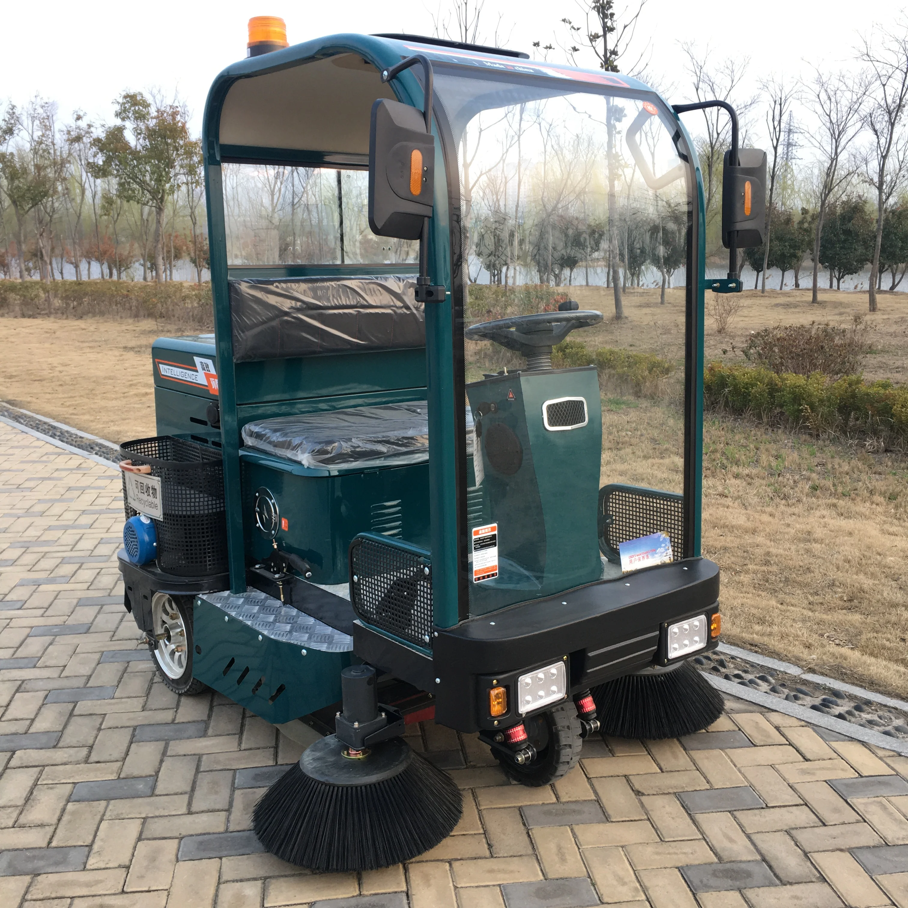 high power muti functional vacuum sweeper