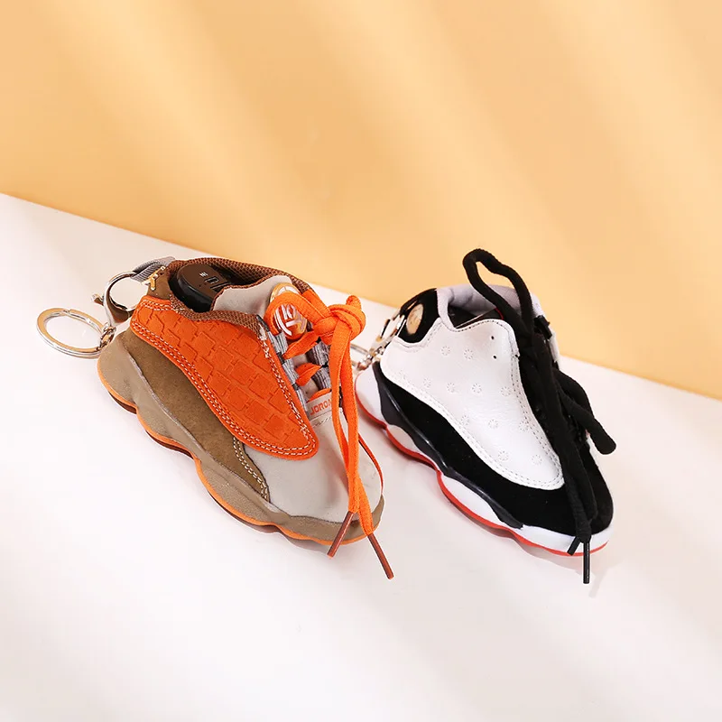 OEM Customized LOGO high capacity portable Bag pendant 8000mah name brand mini luxury Shoe shape Power Banks charger