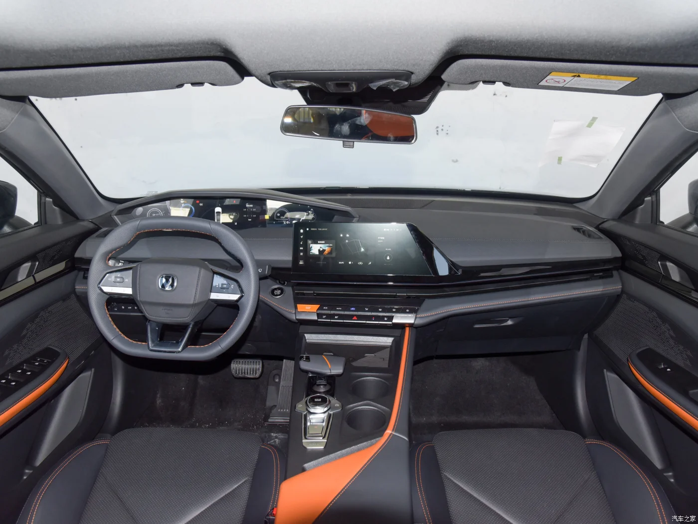 Uni V changan 2025 china changan 2.0t turbo gasoline sedan gas petrol vehicle at good price