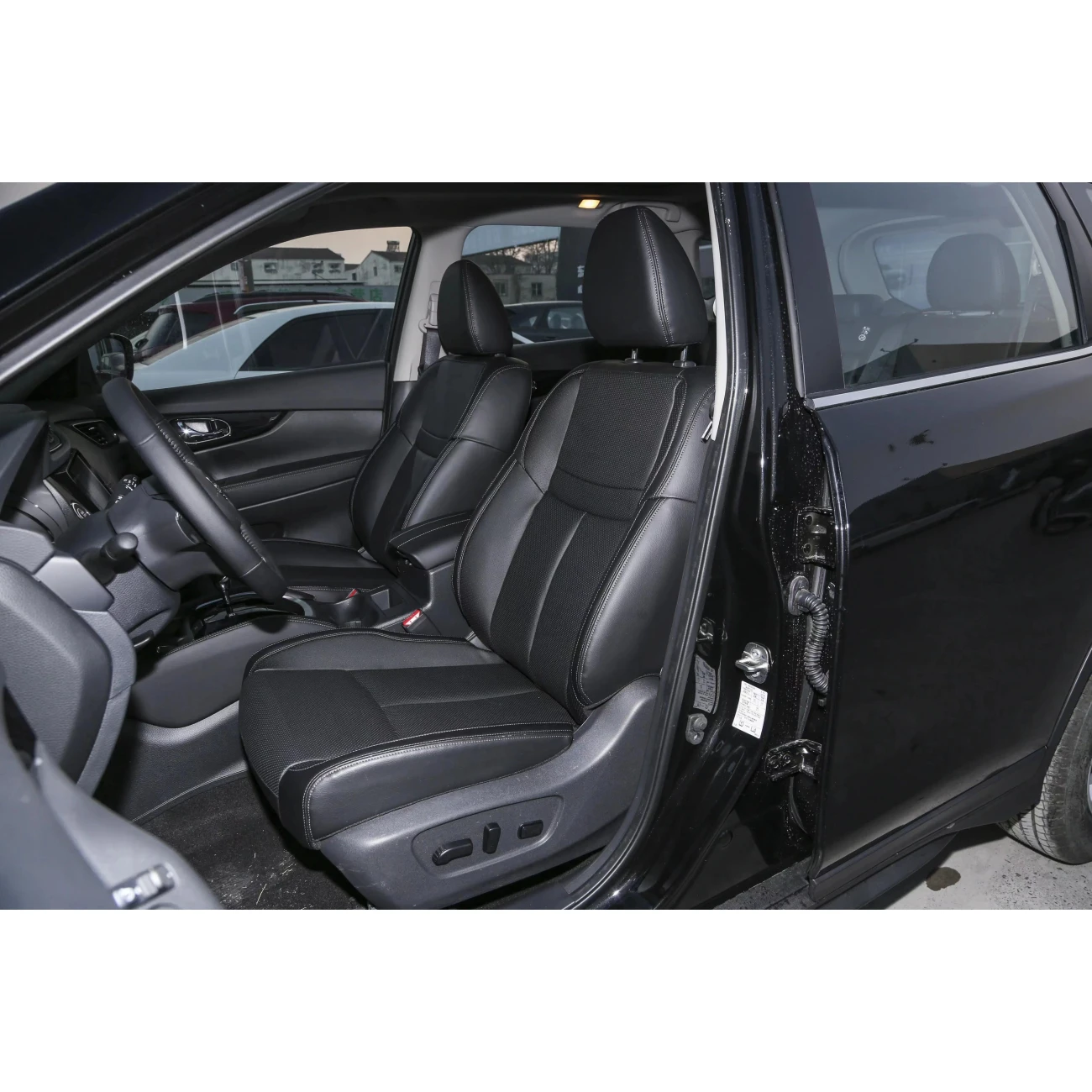 High Quality petrol car Compact suv 4x4 For Dongfeng Nissan X-Trail suv used cars