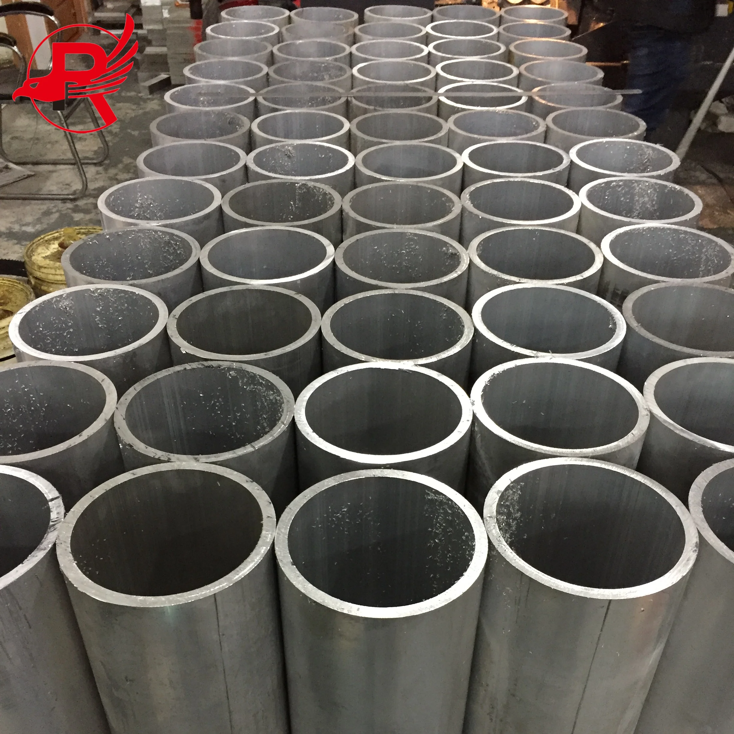 Factory Supply 6061 T6 1.5mm Wall Thickness Customized Steel  Pipe Extrusion Aluminum Round Pipe