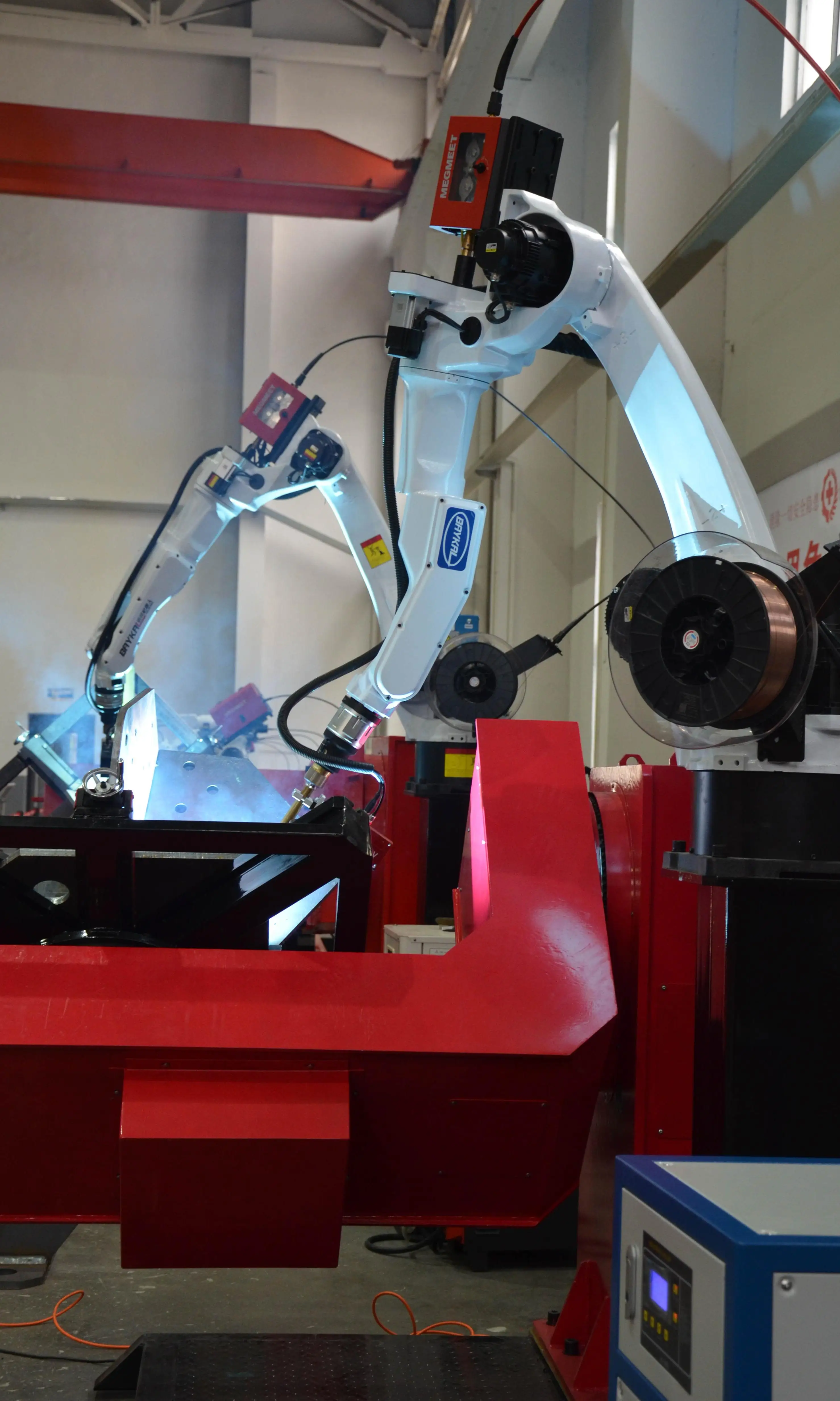 6 Axis Robots Machine Undercarriage Robotic For Frame Welding Robot