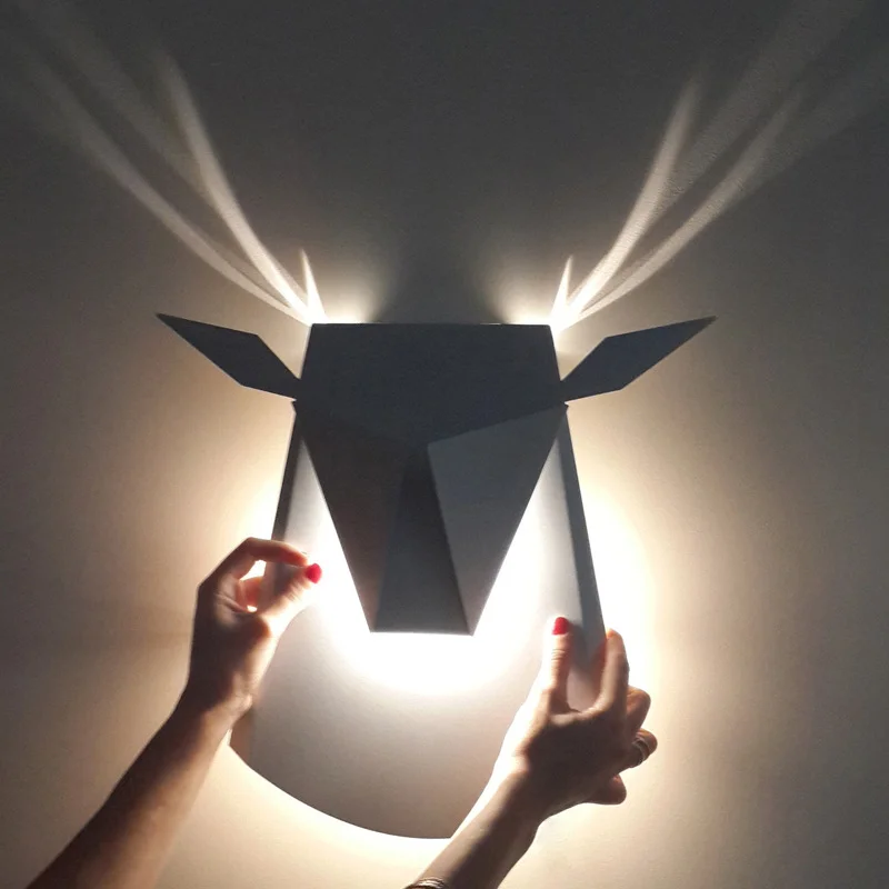 Nordic Modern Simple Deer Head Wall Lamp Bedroom Bedside Lamp Corridor aisle led Light Luxury Creative antler wall light Fixture
