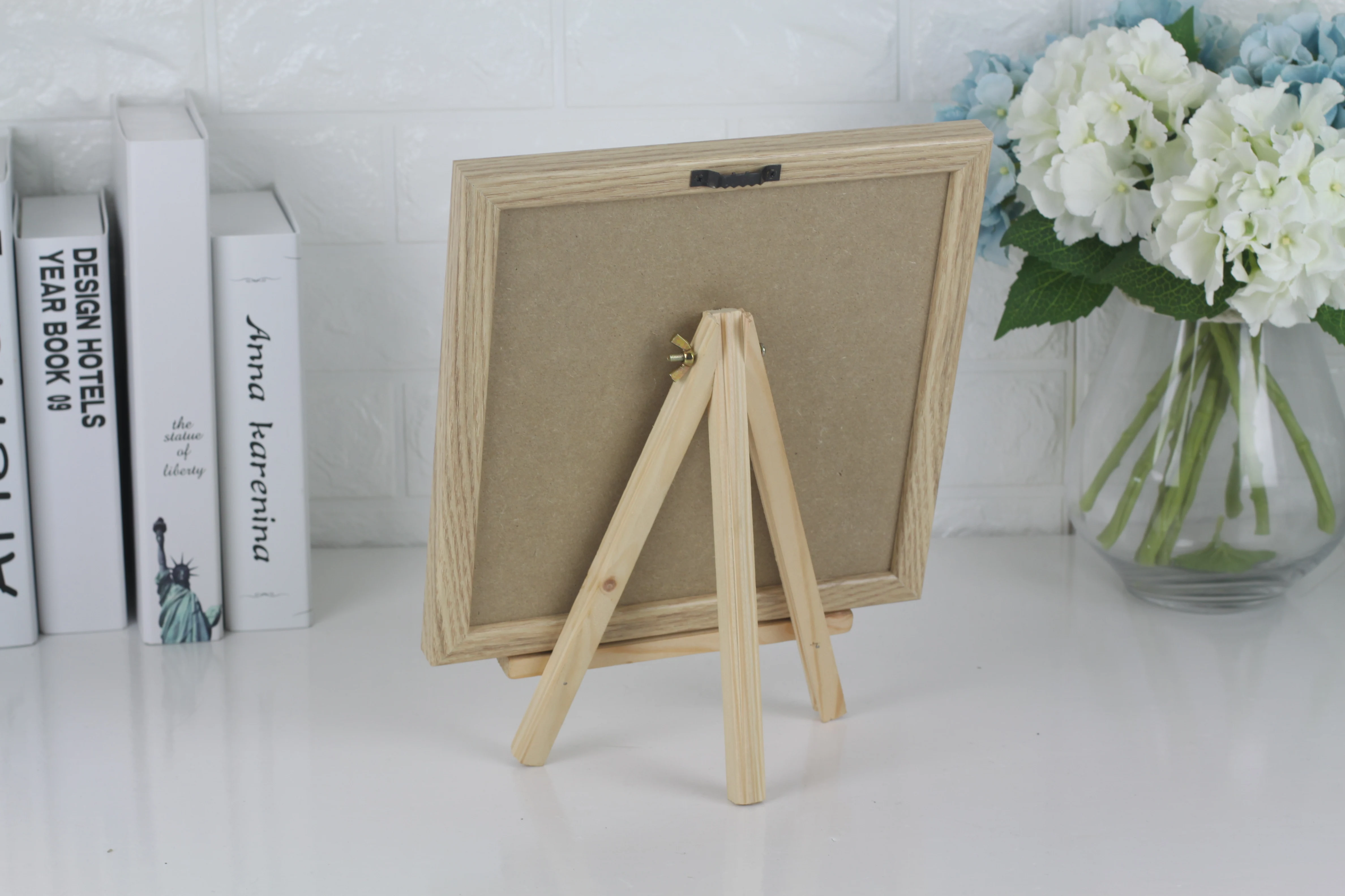 Jinn Home 10x10 Inches Art-Themed Wooden Felt Letter Board with Easel Changeable Family Message Board for Decorative Use