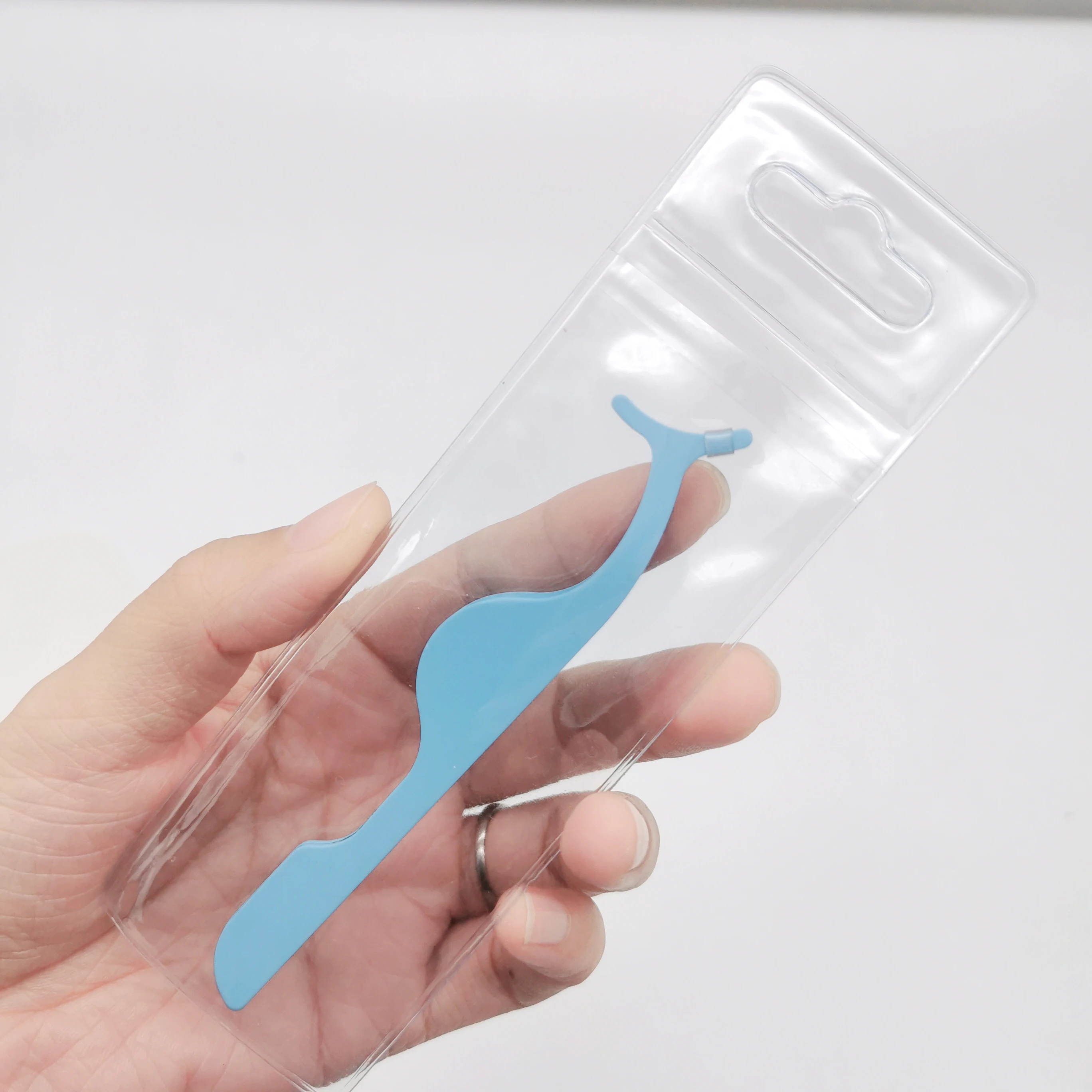 Custom Logo Private Label Pink Plastic Lashes Applicator Tweezers Bulk Magnetic Lash Tweezers Packaging False Eyelash Tweezers