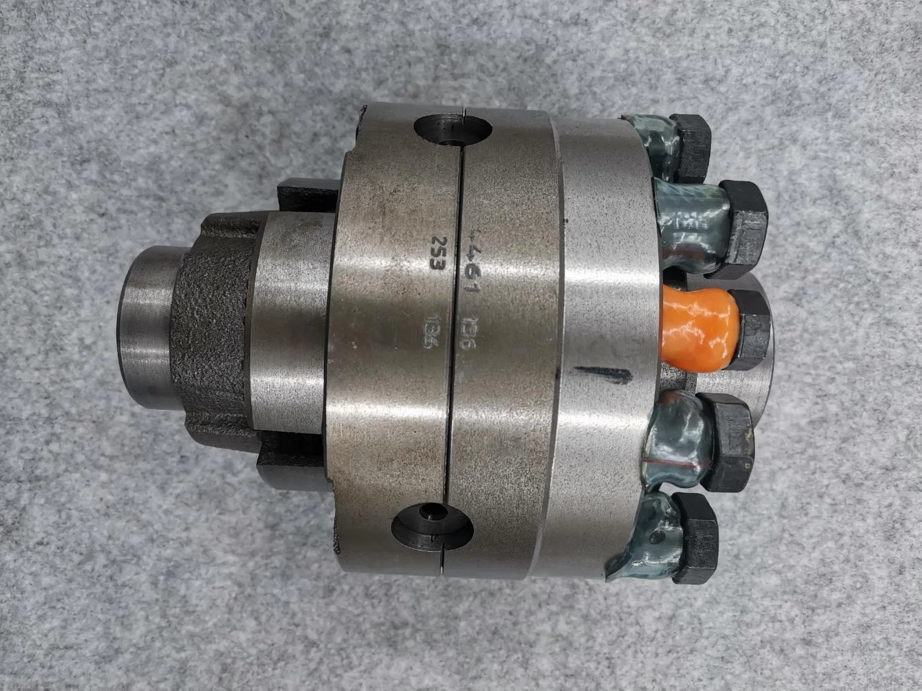4461.253.529 Hyundai R210W-5 колесный экскаватор Z-F части оси дифференциал в сборе