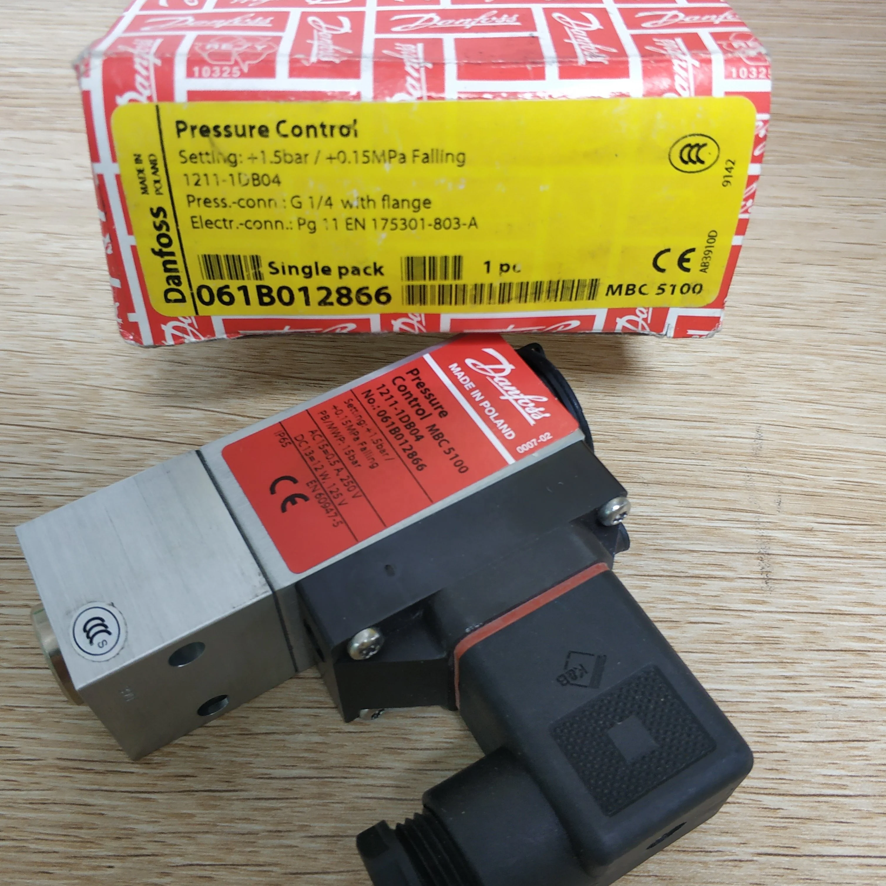 Датчик контроля давления Danfoss