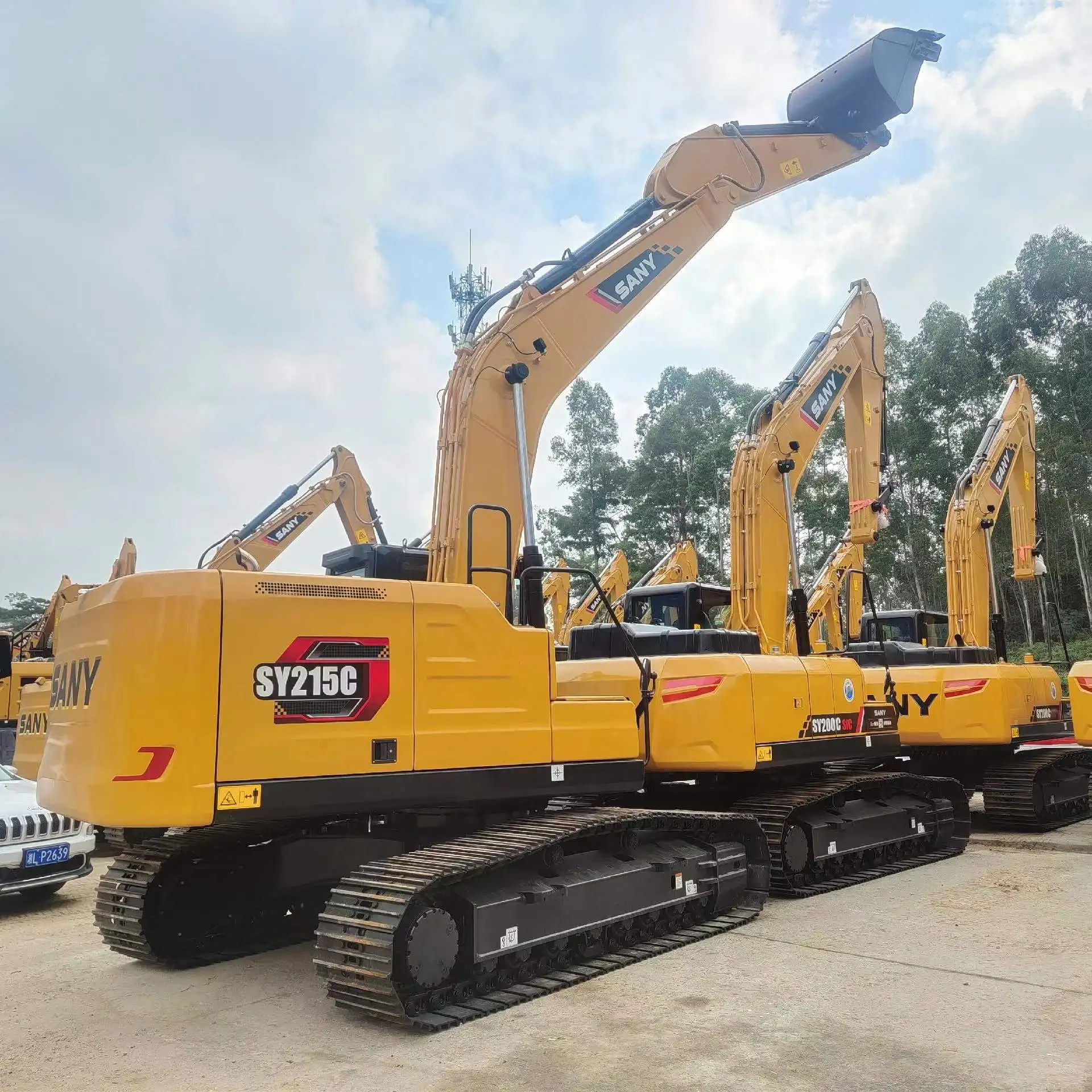 Wholesale Hydraulic Large Excavators Heavy Duty Used Excavator SY135C