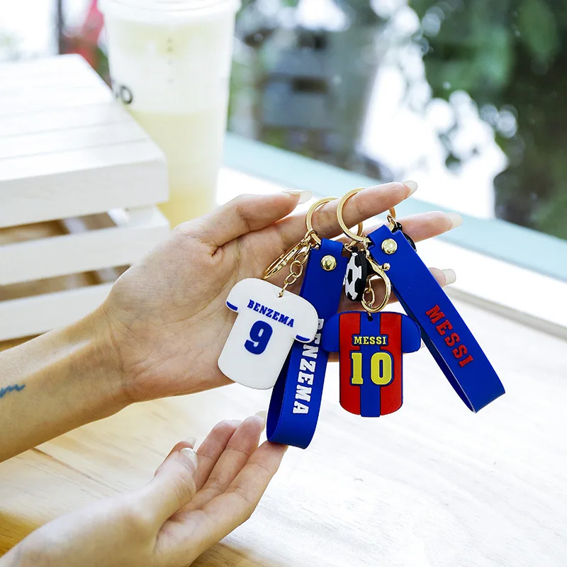 Wholesales 3D Football Keychain Sport T-shirt Messi Ronaldo KeyChain Pvc Rubber Key Ring