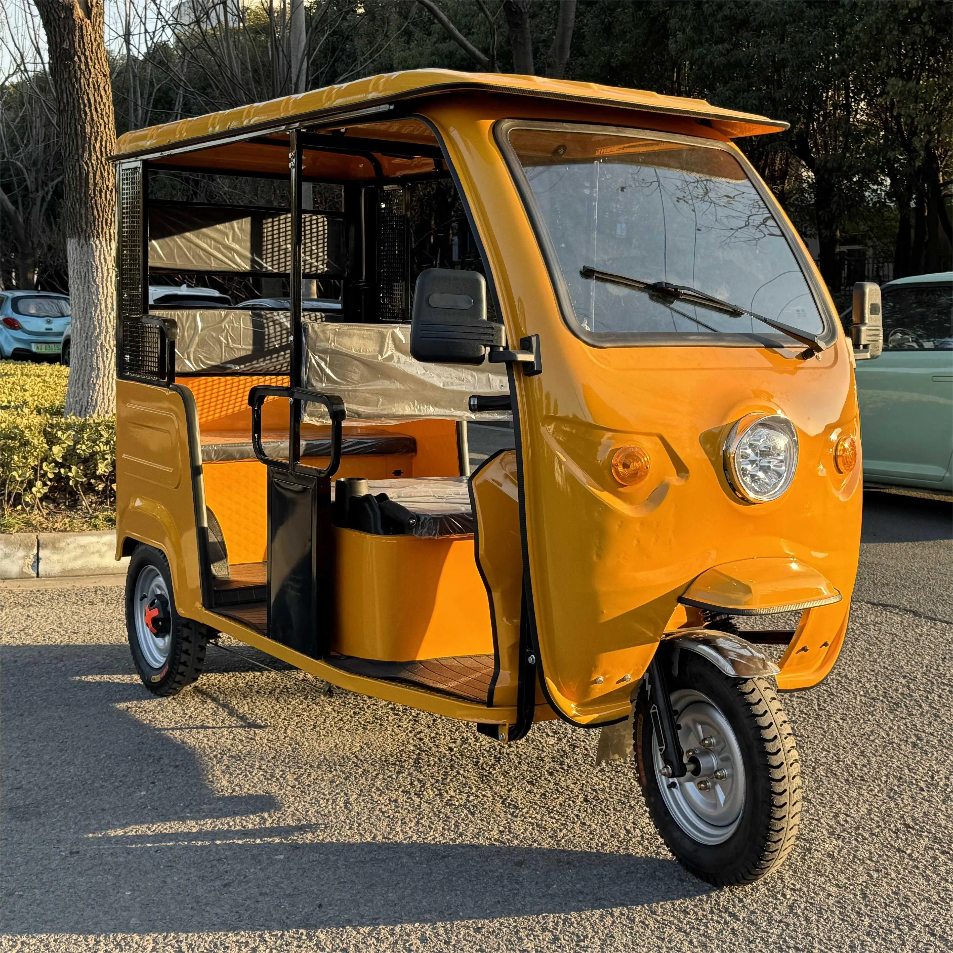 LB-ZK3WV 9 Seats Tuk Tuk 200cc Engine Taxi Tricycle 3 Wheel Bajaj Rickshaw