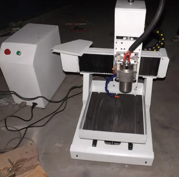 2021 Hot sale Jinan Huashinuo HN-3020 mini  desktop wood material  CNC router machine
