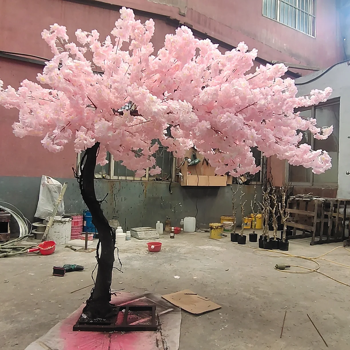 SNTL32501 cheap white pink red 6f 8f indoor wedding decoration Sakura Table artificial extend fabric outdoor cherry blossom tree