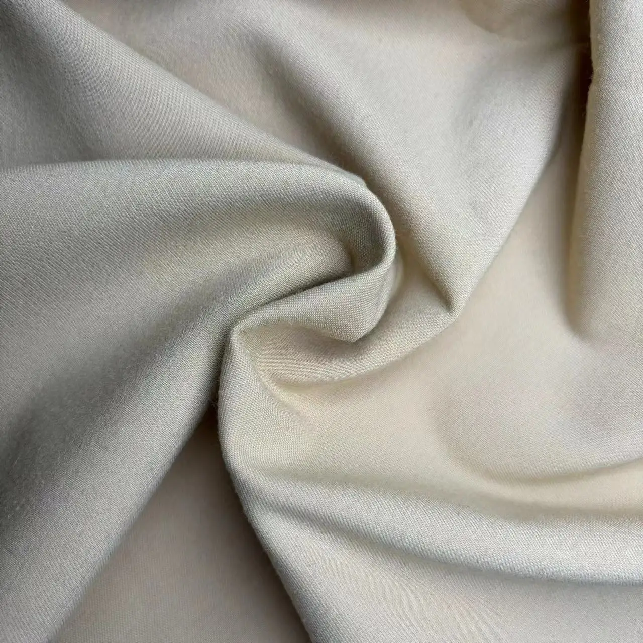 Factory Direct Sale 60 Modal 40 Polyester Material 4way stretch Twill Fabric