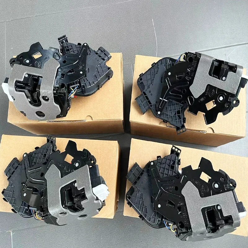 Спортивная защелка передней двери Range Rover Sport 14-20 13-20 LR078728 LR078705