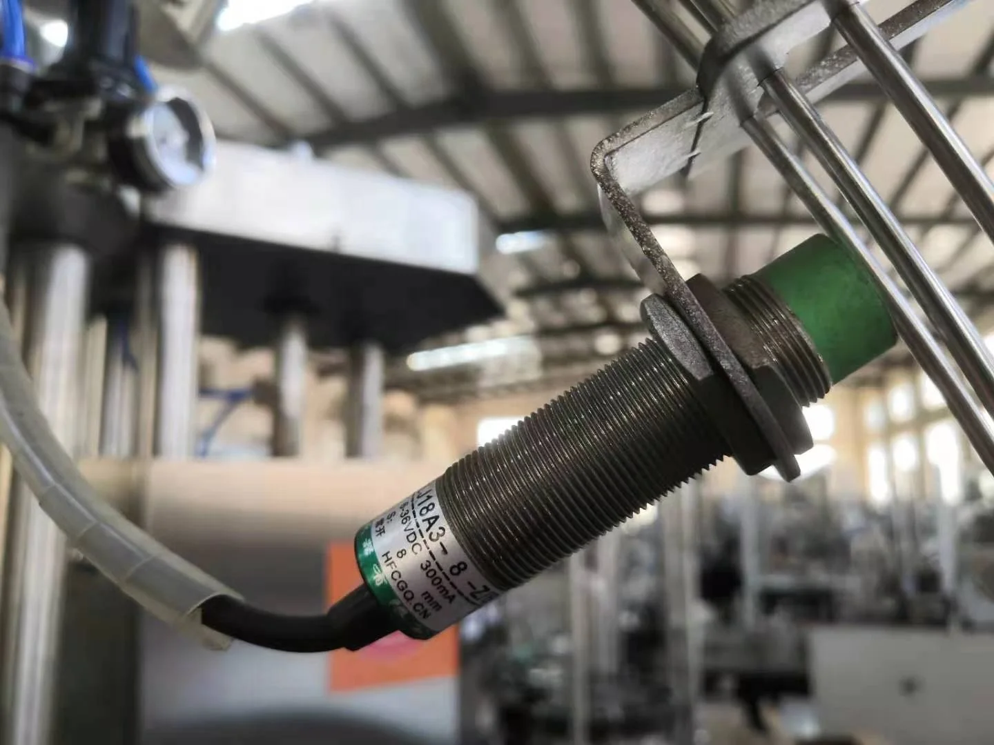 automatic ropp aluminum screw bottle cap machine auto capping machine