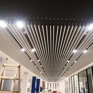 Sell like hot smallpox condole top interior ceiling decoration materials custom color of aluminum alloy ceiling tube