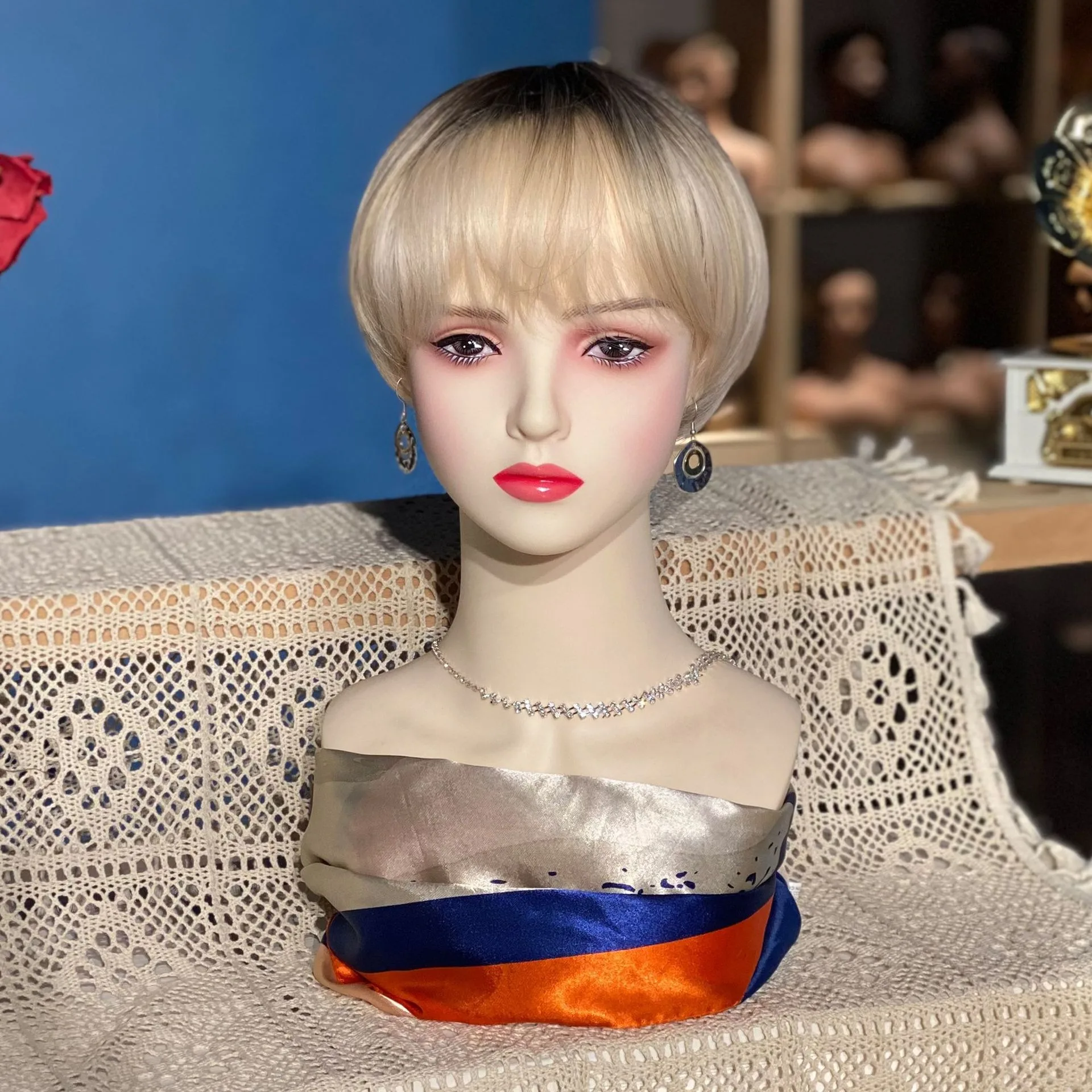 Peicable Mannequin For For Wigs