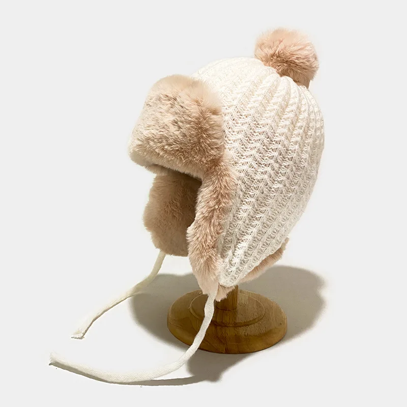 Wholesale Winter Christmas Thicken Warmth Ski Snow Outdoor Sport Comfortable New Year Red Knitted Plush Trapper Hat