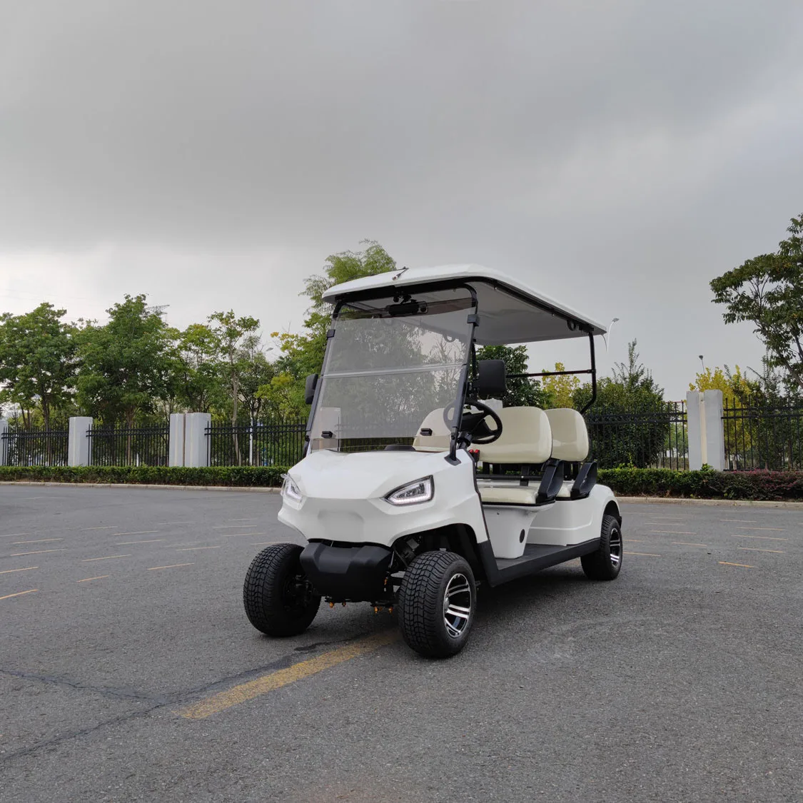 4 seater electric golf car golf cart AW2044K for promotion