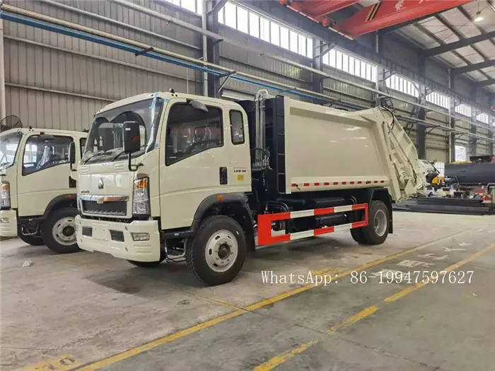 SINOTRUK HOWO мусоровоз с правосторонним приводом для продажи в Кении