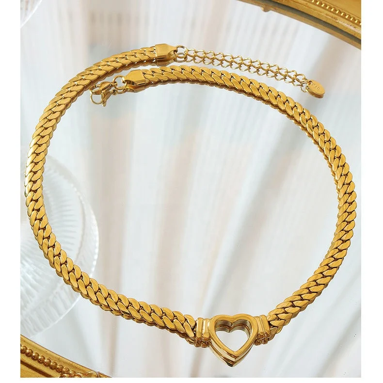 Chunky Hip Hop Jewelry Choker Stainless Steel Cuban Link Chain 18k Gold Plated Necklace Snake Chain Heart Necklace for Women