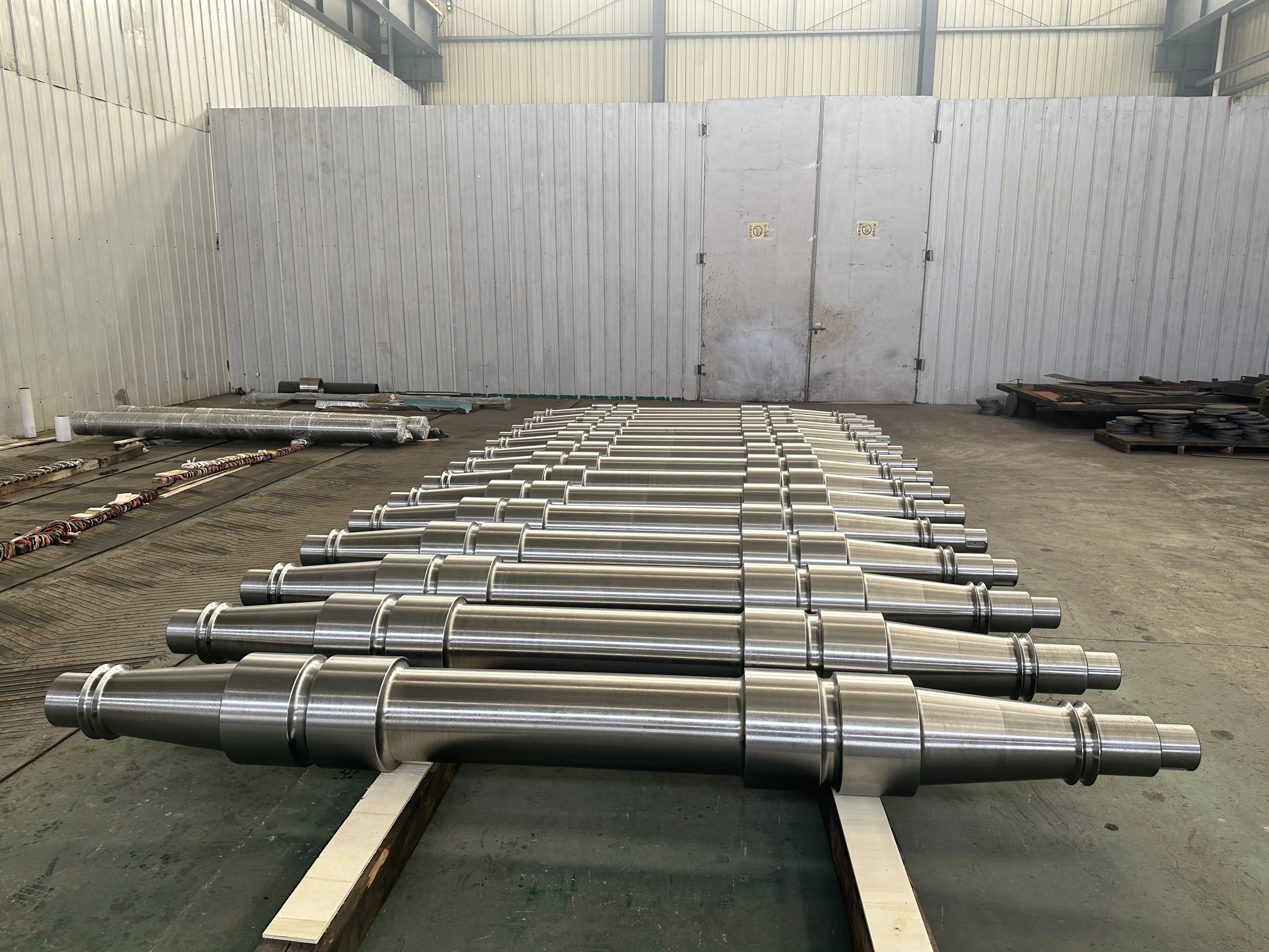 OEM grinding high quality stepped big long shaft roller