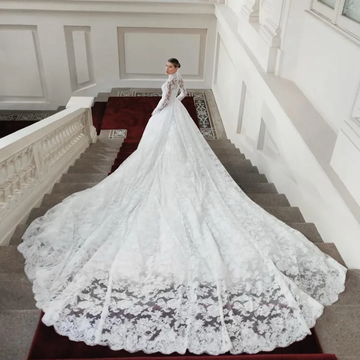 Vintage Lace Bride Gown Long Train High Collar Long Sleeves Elegant Lace Custom Made Wedding Dresses