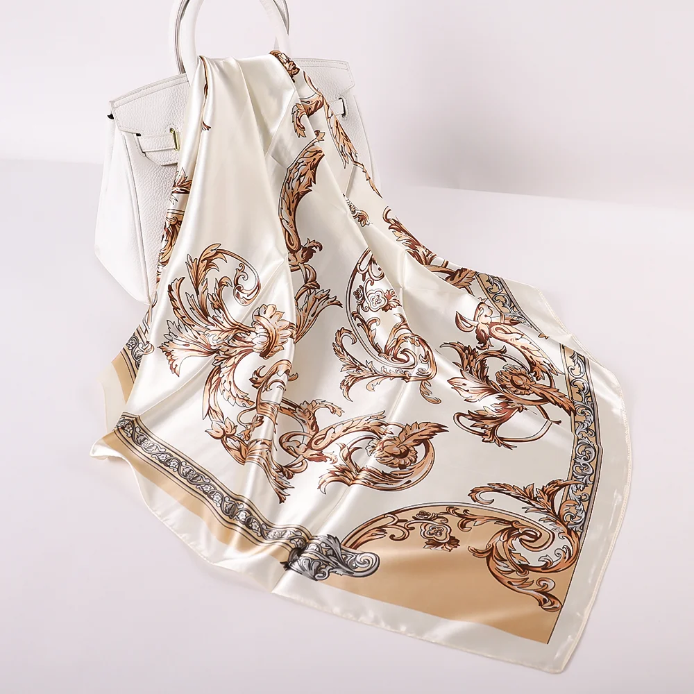 Изготовленный на заказ маленький квадратный Печатный Шелковый дизайнерский шарф 90*90 см для женщин