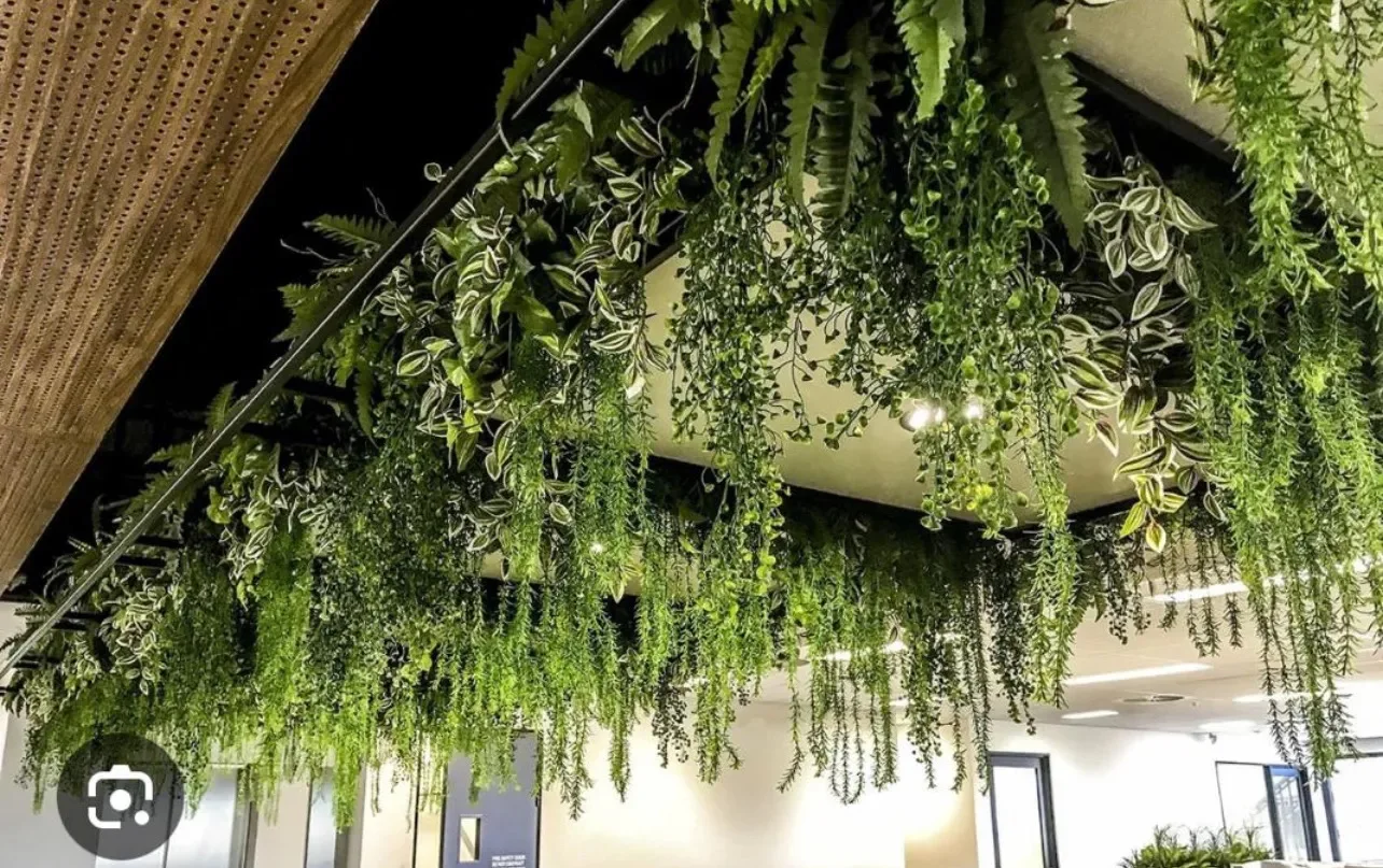 Hotel Restaurant Hall Roof Green Fake Leaf Wall Panel Faux Greenery Artificial Ceiling Hanging Leaves Plant for Ceiling Decor