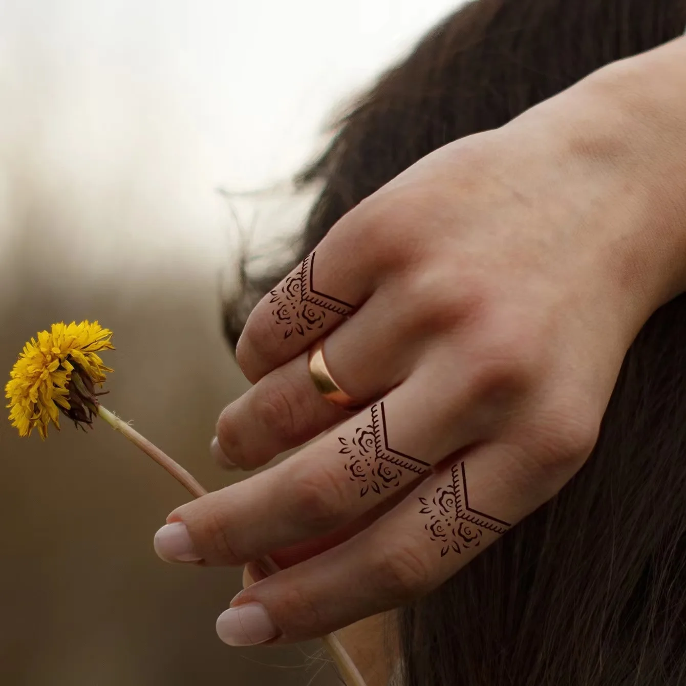 Wholesale Henna Tattoo Finger Stencils Reusable Women and Girls,Indian Arabian Temporary Tattoo Templates Kit for Body Art Paint