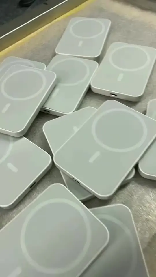 Original Factory Mag Safe Battery Pack For Phone High Quality Clone MagSaf Magnetic Wireless Power Bank Safe Packs