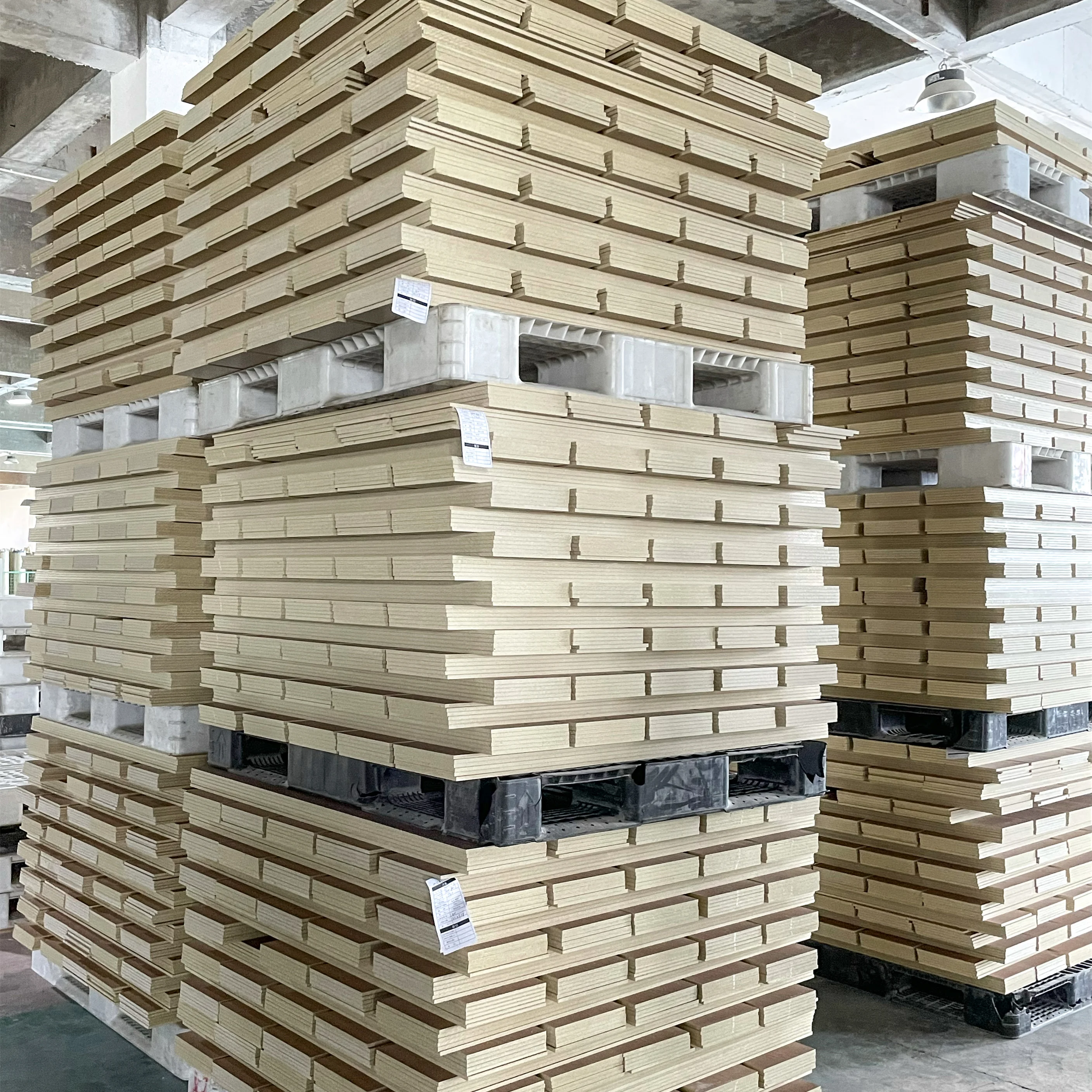 waterproof 4mm 5mm 6mm 7mm anti-slip plastic tiles spc flooring waterproof pvc flooring manufacturer