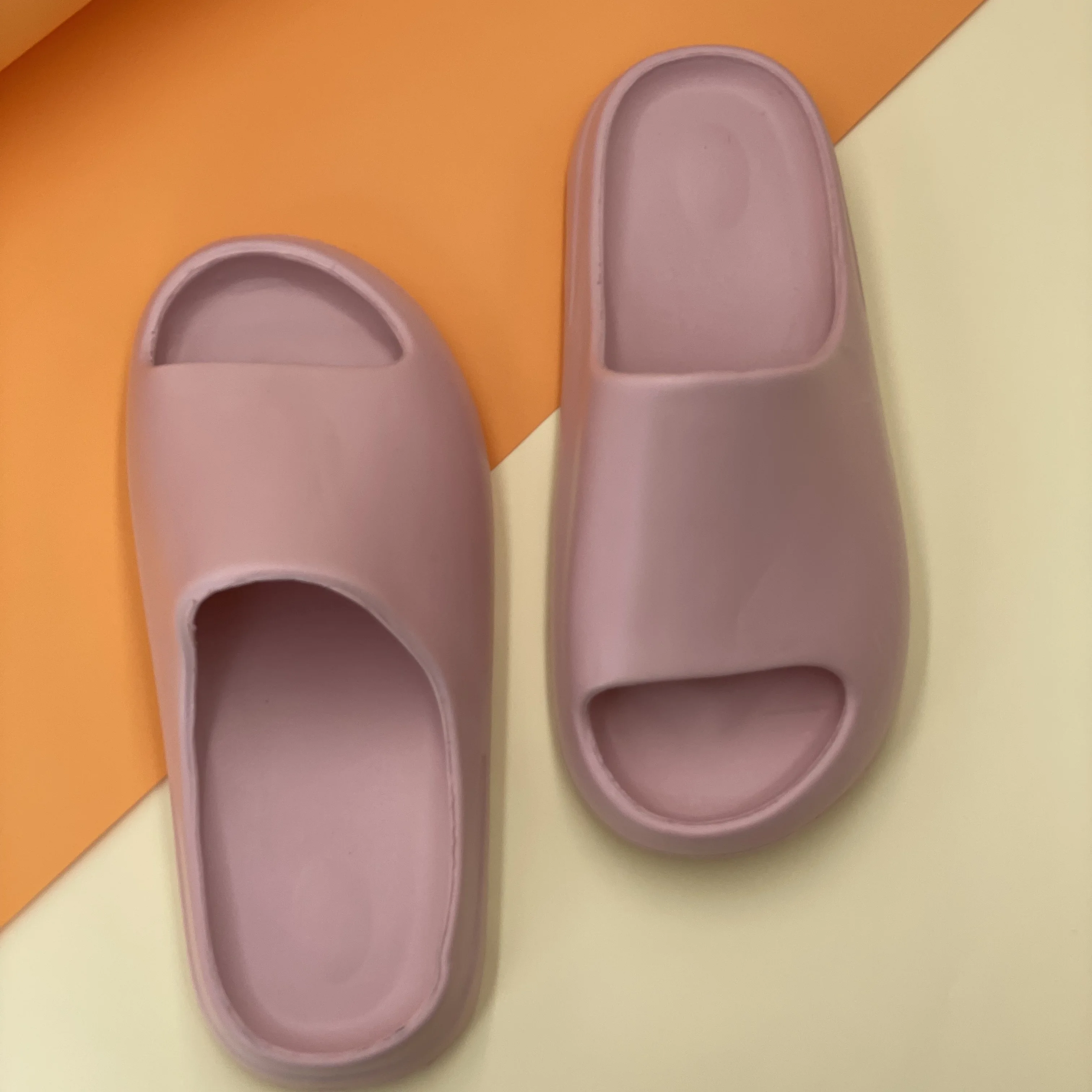  Летние уличные тапочки Yezzy Yeezy для мужчин Тапочки розового цвета