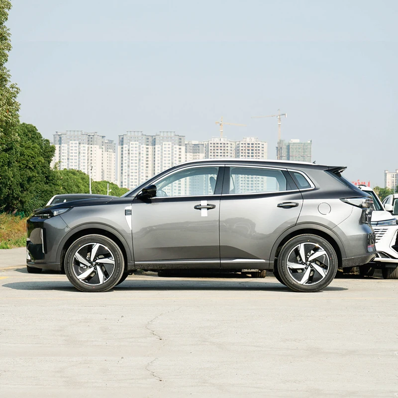 2023 Changan Qiyuan Q05 60 Lite Pro 125km Air Pro Max Pure Electric Car with Left Steering Leather Seats Rear Camera
