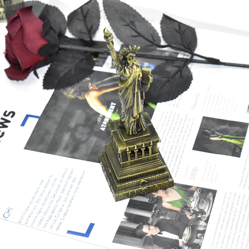 Custom Luxury 3D Antique Brass Metal Twin Towers Oman Architectural Model with Logo Art Sword Medal for Tourist Souvenirs