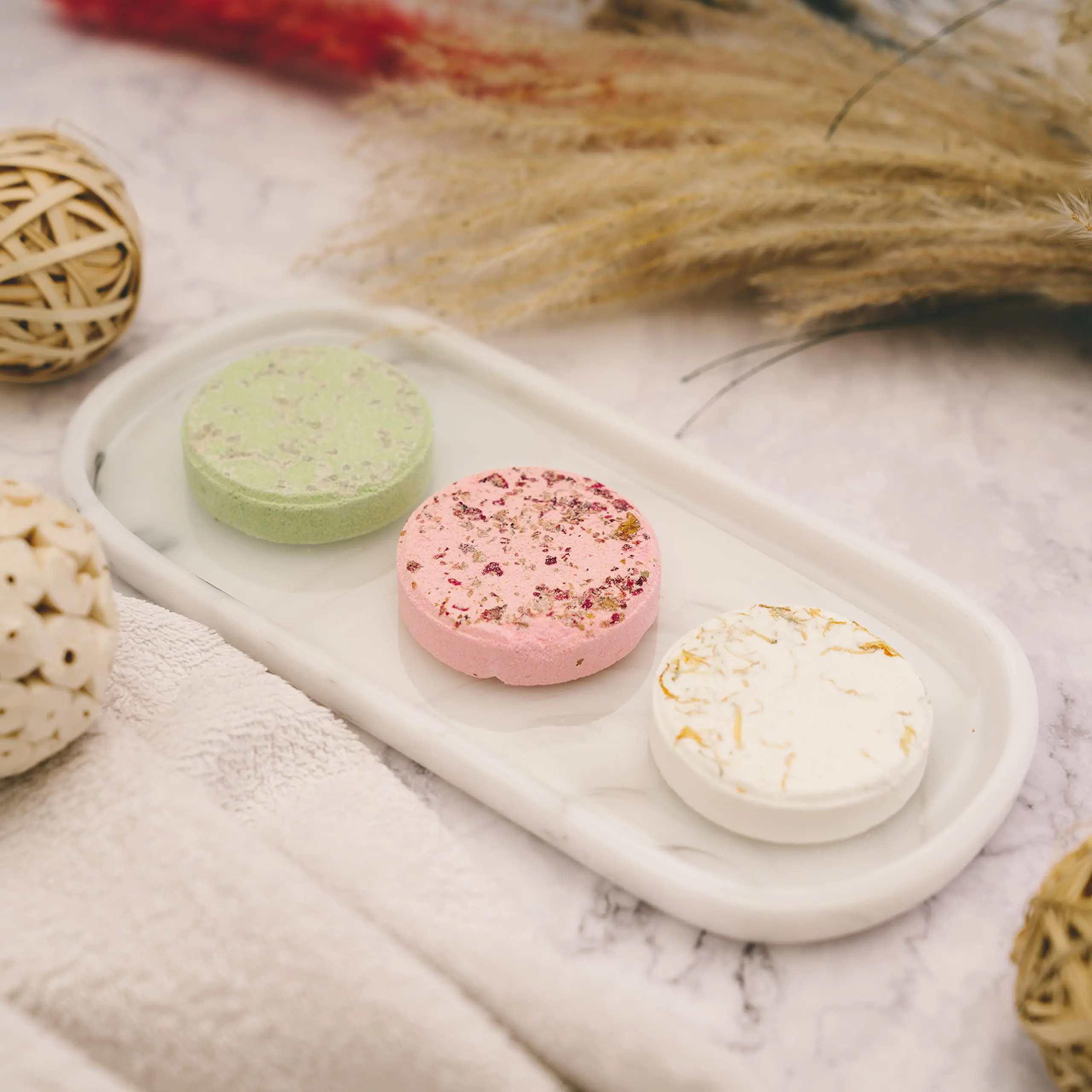 Органическое эфирное масло эвкалипта и ароматерапии таблетки для отпаривания душа с индивидуальной подарочной упаковкой ручной работы