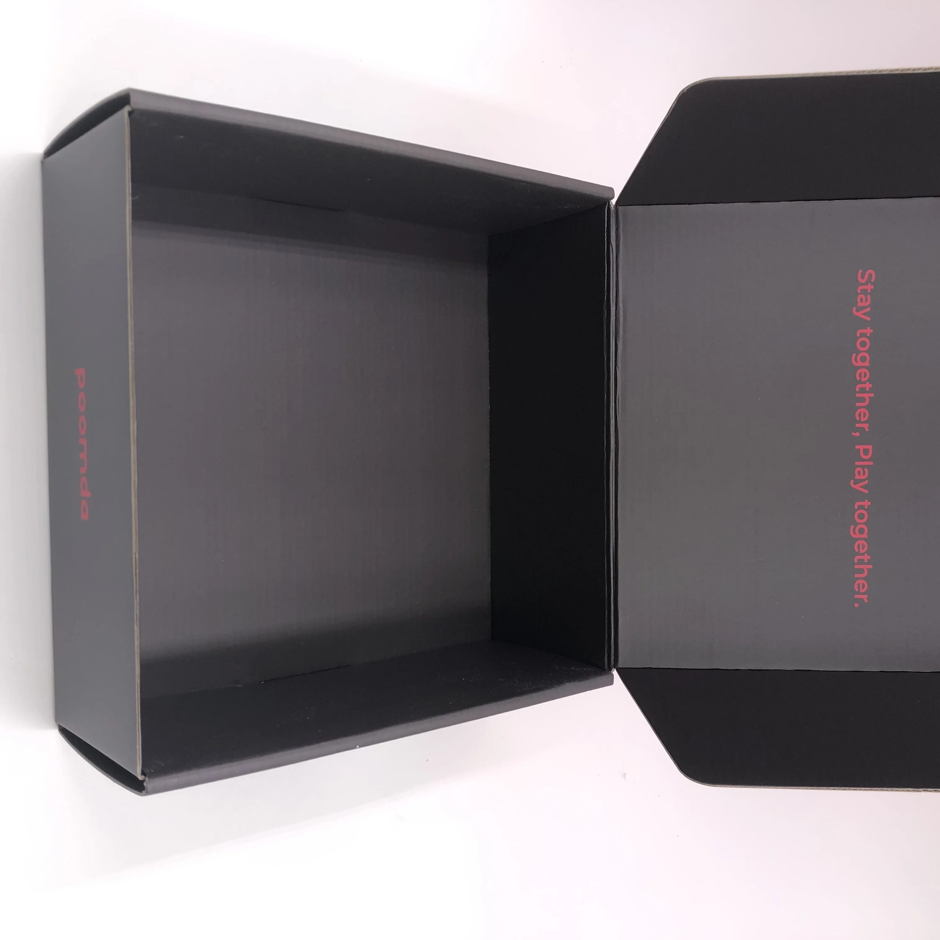 
Custom Corrugated Board Packaging Box Matt Mailer Shipping Box Costume Apparel Dress Shoes Paper Gift Box with Printing 